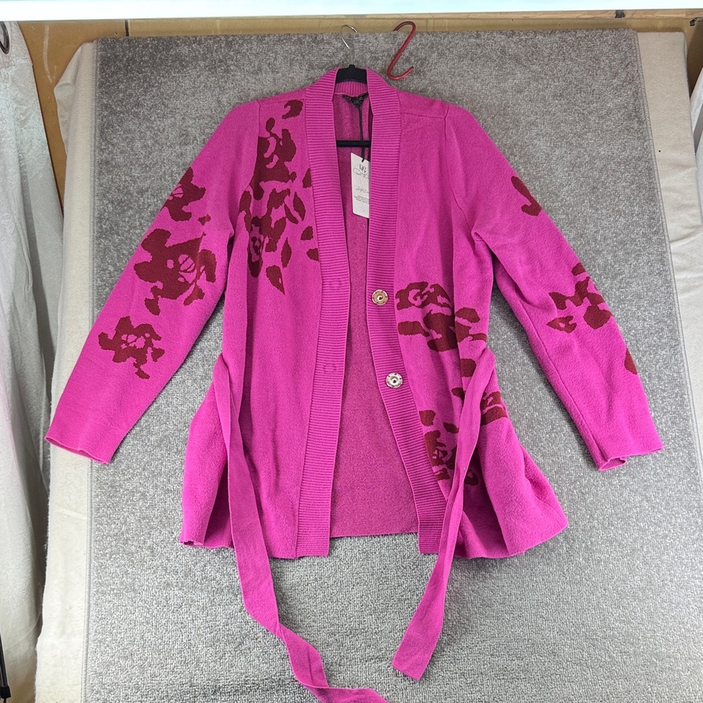 NWT DG2 Long Sleeve Button Sweater Cardigan Pink Floral Womens M Soft